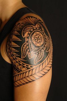 Tribal Sleeve Tattoo Ideas Polynesian Tattoo Designs Shoulder, Filipino Polynesian Tattoo, Tattoo Tortuga, Manaquin Art, Eli Tattoo, Tongan Tattoo, Hippie Tattoos, Hawaiian Turtle Tattoos, Maori Tattoo Frau