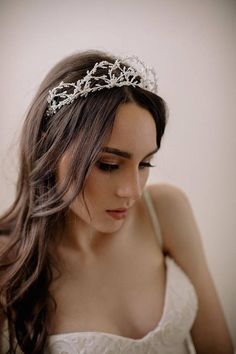 CAMBRIDGE | delicate crystal crown in silver or gold Silver Wedding Headpiece, Side Swept Hair, Rustic Wedding Hair, Long Loose Curls, Long Wedding Hairstyles, Tiara Silver, Rustic Wedding Hairstyles, Romantic Rustic Wedding, Bohemian Luxe