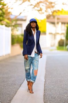 Casule Outfit For Women Spring, Denim Shorts With Blazer Outfit, Trendy Fall Outfits 2023 Street Style, Casual Chic Outfits Summer Classy Street Styles, Denim Blazer Outfit, Quoi Porter, All Jeans