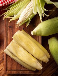 corn on the cob is cut up and ready to be eaten