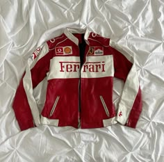 •Vintage Ferrari racing jacket talla m• Vintage Ferrari F1 Jacket, Leather Ferrari Jacket, Racing Jackets Outfit, F1 Leather Jacket, Ferrari Leather Jacket Outfit, Pink Ferrari Jacket, Ferrari Gifts Ideas, 2000s Ferrari Merch, Vintage F1 Merch