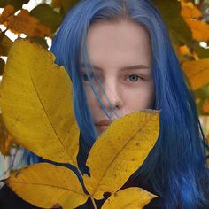 Soft Grunge Hair, Bright Blue Eyes, Tousled Hair, Pretty Hair Color, Aesthetic People, Rainbow Hair, Grunge Hair, Dream Hair