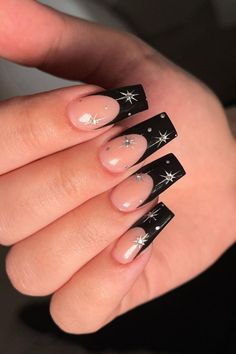 Hoco Nail Ideas, Nail Ideas Green, Black Prom Nails, Sliver Nails, Silver Acrylic Nails, Black Acrylic Nail Designs, Nail Inspired, Prom Nails Silver, Hoco Nails