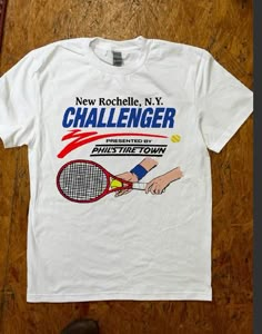 Tennis Tshirt Design Graphic Tees, Retro Tshirt Design, Tee Shirts Vintage, Logo Tshirts, Tennis Cricket, Tennis Logo, Graphics Tee