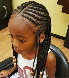 Tendance : 30 Idées pour adopter la tresse africaine pour femme 2020 Braid Beads, Braid Styles For Girls, Lil Girl Hairstyles, Kid Braid Styles, Receding Hairline, Braided Ponytail Hairstyles, Hair Kids, Cool Braid Hairstyles