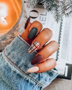 Matte Almond Nails Fall, Christmas And Fall Nails, Fall Plaid Nail Art, Plaid Almond Nails, Holiday Plaid Nails, Cozy Fall Nails, Fall Themed Nails Simple, Fall Flannel Nails, Christmas Nailsdesign