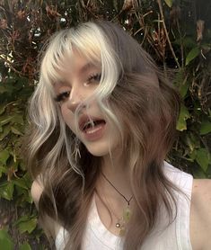 Blond Bangs With Brown Hair Face Framing, Brunette And White Hair, Edgy Natural Hair Color, Bangs Different Color, Blonde Fringe Dark Hair, Blonde Bangs Brown Hair, Partially Bleached Hair, Blond Bangs With Brown Hair, Bi Hairstyles