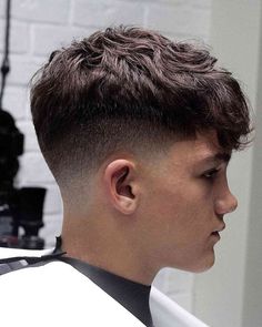 Cross Fade Haircut, Modern French Crop Haircut, Good Haircut For Men, 1 Fade Haircut Men, Cut For Boys, Taper Fade Styles, Straight Hair Fade Men, Skin Fade Boys Haircut, French Fade Haircut