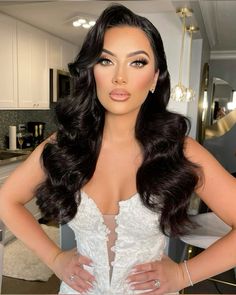 Wedding Hairstyles Luxury, Curled Hairstyles For Prom Side Part, Bride Hair Big Curls, Hairstyle For Mermaid Wedding Dress, Bridesmaid Hair Hollywood Waves, Wavy Bride Hairstyles, Long Curls Wedding Hair With Veil, Winter Bride Makeup Wedding Day, Old Hollywood Glamour Long Hair