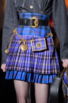 Rok Midi, Look 80s, Rok Mini, 2018 Fashion, Trend Fashion, Fall 2018, Stage Outfits, Mode Inspiration, Kilt