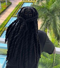 Brick Parting, Loc Styles Long, Female Dreadlocks, Man With Dreadlocks, Female Dreadlocks Styles, Dreadlocks Styles, Long Locs, Dread Hairstyles For Men, Loc Hairstyles