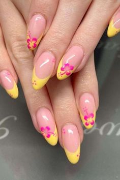 Yellow and Pink Nails Yellow And Pink Nails, Hawaiian Nails, Chloe Nails, Tropical Nail Designs, Holiday Acrylic Nails, Brown Acrylic Nails, Tropical Nails, Minimal Nails, Summery Nails