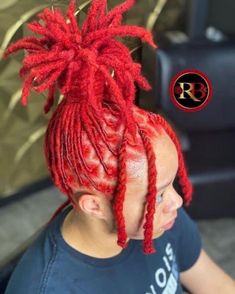 Short Dread Styles, Red Dreadlocks, Red Dreads, Dreads Styles For Women, Edgy Bob, Dread Heads, Short Dreads, Natural Dreadlocks, Locs Styles