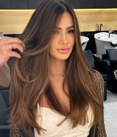 Balayage Hair Caramel, Black Hair Balayage, Wine Hair, Brown Hair Looks, Hair Inspiration Long, Brunette Hair With Highlights, Brunette Balayage Hair, Brown Blonde Hair, January 19