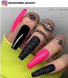 Pink Black Nails, Nails With Glitter, Sassy Nails, Makijaż Smokey Eye, Acrylic Nails Coffin Short, Pink Nail, Pink Acrylic Nails, Hot Nails, Acrylic Nails Coffin