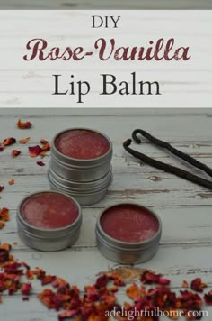 DIY Rose-Vanilla Lip Balm - A Delightful Home Diy Lipbalm, Make Up Diy, Săpunuri Handmade, Rose Lip Balm, Diy Rose