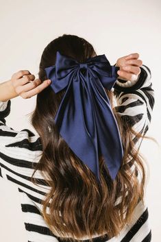 Oversized Bow Clip Width: 8.5", Length: 14.5" **For more specific information on the product, please feel free to email us at webteam@bohme.com Photoshoot Hair, Bow Hair Clip, Bow Clip, Hairdo For Long Hair, Business Work, Bow Hair, Wigs Hair Extensions, Bow Hair Clips