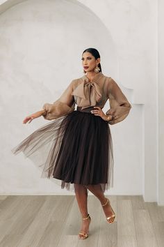 Corporate Casual, Tulle Fabric, Complete Outfits, How To Look Classy, Skirt Top, Get The Look, Shades Of Green, Skirt Length, Formal Event