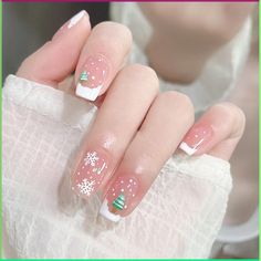 24Pcs Christmas Square Fake Nails French Press on Nails Wearable Artificial False Nail Накладные Nail Noel, Diy Nail Art Tools, Christmas Nails Diy, Acrylic Nails Nude, New Years Nail Art, Short Fake Nails, Nail Style, Snowflake Nails, Blue Nail