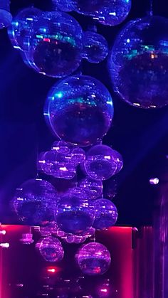 #aesthetic #wallpaper #aestheticwallpaperiphone #discoparty #discoball #euphoria #club Euphoria Aesthetic Pictures, Euphoria Colors, Party Wallpaper Backgrounds, Euphoria Wallpaper Aesthetic, Party Aesthetic Background, Prom Wallpaper, Euphoria Party Aesthetic, Euphoria Dance, Homecoming Wallpaper