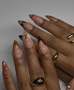 Aethstetic Nails, Y2k Chrome Nails, Gel Nails Y2k, Nail Details, Y2k Chrome, Elite Nails, Freestyle Nails, Nails Hand Painted, Nails Y2k