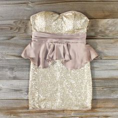 Peplum Sequin Party Dress... Glow Dress, Birthday Dress 21st, Snow Party, Party Wear Dress, Nye Dress, Fall Winter Trends, Gown Inspiration, Sequin Party, Garden Party Dress