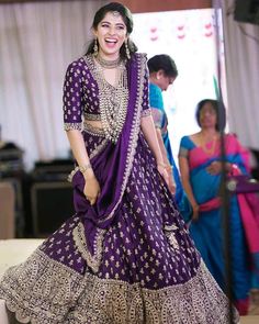 भारतीय दुल्हन संबंधी, डिजाइनर कपड़े, Bridal Lehenga Collection, Designer Bridal Lehenga