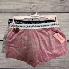 Juicy Couture Clothes, Pijamas Women, Velour Shorts, 2000s Fashion Outfits, Pink Girly Things, Baggy Pants, Cute Everyday Outfits, Baddie Outfits Casual, Cute Simple Outfits