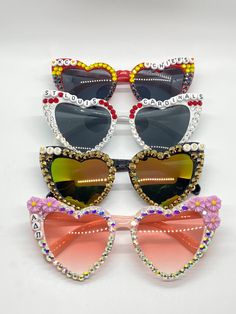 Rhinestone Heart Glasses, Decorated Sunglasses Diy, Custom Name Sunglasses As Summer Gift, Custom Name Fun Sunglasses For Summer, Trendy White Sunglasses With Custom Name, Trendy Personalized Party Sunglasses, Trendy Personalized Sunglasses For Birthday, Customizable Fun Sunglasses For Parties, Fun Customizable Sunglasses For Party