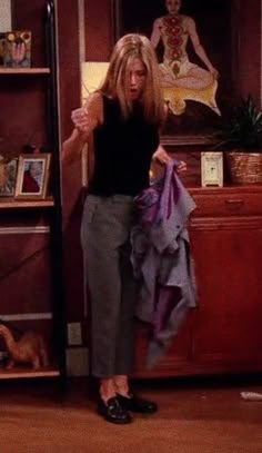 Rachel Green Outfits Thanksgiving, Rachel Green Loafers, 90s Business Woman Aesthetic, Business Casual 90s, 90s Loafers Outfit, Rachel Green Shoes, Rachel Green Winter Outfits, Rachel Green Office Outfits, Rachel Green Work Outfits