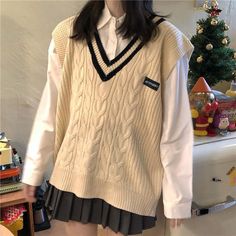 Oversized Korean Fashion, Black Sweater Vest, Preppy Fashion, Sleeveless Sweater Vest, Sleeveless Jumper, Vest Women, Sweater Vest Women, Casual Vest, Vest Outfits