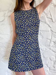 This short shift dress has shape but is loose and flirty and comfortable. Wear it with heels, or over a bathing suit, it's easy-breezy. This one is a thin and swishy blue and yellow poly blend. All our fabrics are upcycled deadstock. Dry-clean only. 90s Shift Dress, Cute Work Outfits Summer, Yellow Academia, Work Outfits Summer, Short Shift Dress, Thrift Flips, Cute Work Outfits, A Pretty Girl, Black And White Fashion