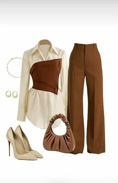 Preppy Hourglass Outfits, Heels Outfits Classy, Luxury Outfits Women, Chique Outfit, Luxury Photography, Outfit Chic, Beige Outfit, Everyday Fashion Outfits