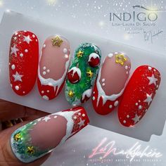 Nail your holiday look with these beautiful Christmas nail art ideas! 💅 Discover tips and tricks for recreating eye-catching designs that will make your fingertips festive and fun! #NailGoals #ChristmasStyle Fun Christmas Nails, Winter Nails 2023, Winter Nail Art Ideas, Nails 2023 Trends, Nail Art Noel, Clarksville Tennessee, Christmas Gel Nails, Seasonal Nails