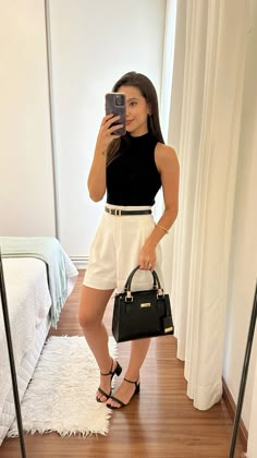 Style With White Shoes, Look Short Branco, Look Com Short, Trendy Outfit Ideas, Office Casual Outfit, Shorts Outfits Women, Fall Outfit Ideas, Estilo Preppy