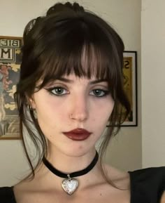 Makeup Inspo Dark Feminine, Different Astethics Type, Dark Makeup Looks Grunge, Soft Dark Makeup, Dark Autumn Makeup, Grungy Makeup Look, Soft Gothic Makeup, Dark Feminine Makeup, Grungy Makeup