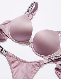 Victoria Secret Under Set, Cute Bras Victoria's Secret, Bras Victoria's Secret, Bead Lace, Bra Outfit, Victorias Secret Set, Vs Pink Bras, Victoria Secret Outfits, Victoria Secret Pink Bras