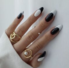 Gel Polish Nail Designs Black And White, Edgy Classy Nails, Black Nails White Tips, French Wedding Guest, Wedding Guest Nail, Cute French Tip Nails, Wedding Guest Nails, Cute French Tip, Edgy Nails