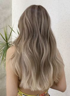 Blonde Feminine Aesthetic, Toasted Coconut Hair Color Short, Toasted Coconut Blonde Hair, Coconut Blonde Hair, Brown Ashy Hair, Balayage On Dark Blonde Hair, Korean Balayage Hair, Toasted Coconut Blonde, Toasted Coconut Hair Color