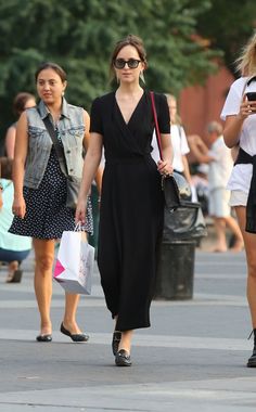 Dakota Outfits, Hailey Outfits, Dakota Johnson Street Style, Dakota Jhonson, Dakota Style, Dakota Johnson Style, Style Casual Chic, Model Streetstyle