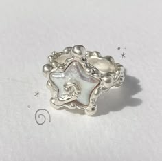 Funky Jewelry, Star Ring, Jewelry Inspo, The Nature, Dream Jewelry, Pretty Jewellery, Piercing Jewelry, Cute Jewelry, Hogwarts