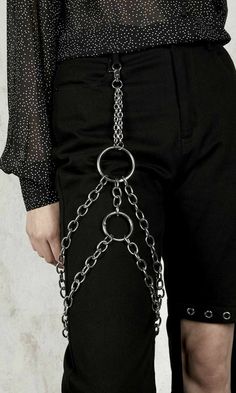 Appearance Aesthetic, Disturbia Clothing, Chain Ideas, Harness Fashion, Pant Chains, Leg Harness, Grunge Jewelry, Hip Hop Jeans, Edgy Jewelry