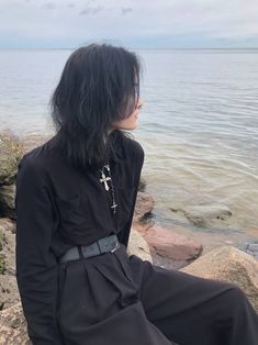 Goth Male Faceclaim, Gothic Vampire Outfit Male, Trad Goth Men Outfits, Masc Trad Goth, Vampire Goth Men, Goth Men Outfits, Goth Party Outfit, Male Goth Outfits