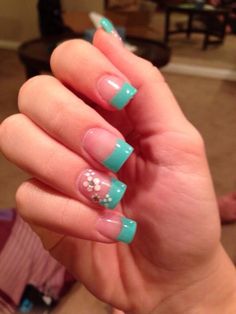 Turquoise Nails French, Turquoise Nails French Tip, Ongles Gel Violet, Square Nails Ideas, Chrome Nails Art, Nails Hot Pink, Chrome Nails Ideas, Vacation Nails Green, Nails Round