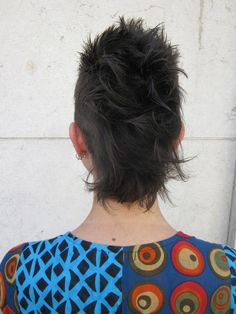 Mowhak Hairstyle Long Hair, Short Alternative Hair, Mowhak Hairstyle, Short Punk Hair, Half Shaved Hair, Mohawks, Mohawk Hairstyles, Punk Hair, Haircut Inspiration