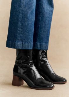 Axelle Ankle Boots - Patent Purple - Patent cowide leather - Sézane Leather Ankle Boots Outfit, Sezane Boots, Boots Outfit Ankle, Shoes Boots Ankle, All About Shoes, Handbag Shoes, Pretty Shoes