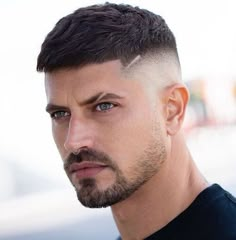 Very Short Hair Men, Types Of Fade Haircut, Crew Cut Haircut, Men Fade Haircut Short, Best Fade Haircuts, Short Fade Haircut, Mens Haircuts Short Hair, Crop Haircut, Mens Hairstyles Thick Hair