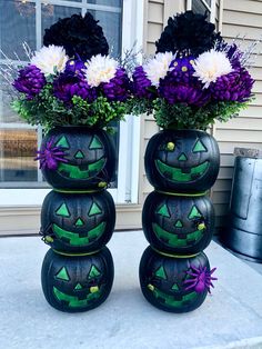 Witch Pumpkins, Halloween Pumpkin Decor, Halloween Outside, Easy Diy Halloween Decorations, Dollar Tree Halloween, Dollar Store Halloween, Creepy Halloween Decorations, Halloween Decorations Diy Outdoor, Easy Halloween Decorations