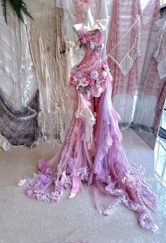 Long Sleeve Wedding Dresses, Sleeve Wedding Dresses, Fashion Drawing Dresses, Fashion Illustration Dresses, Prom Dress Inspiration, Pretty Prom Dresses, Fairytale Dress, Mode Design, Stay Young