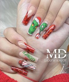 Christmas Pedicure Ideas, Christmas Pedicure Ideas Toes, Winter Nail 2023, Nail Designs For Christmas, Fly Nails, Christmas Nail Design, Christmas Press On Nails, Nail 2023